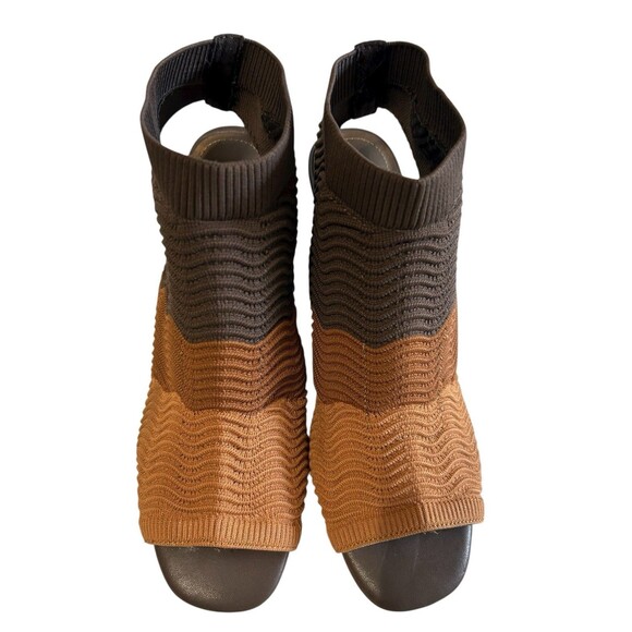 Impo Viola Stretch Brown Tan Chevron Knit Block Heels Peep Toes Sandals 11M - Picture 5 of 13